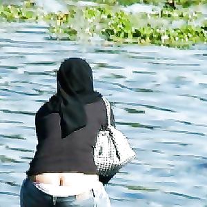 nice hijab weman - big boobs