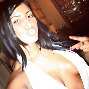 Belles et bonnes beurettes 3 - big boobs