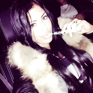 Belles et bonnes beurettes 3 - big boobs