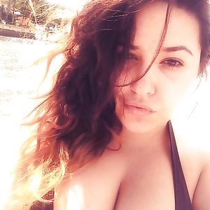 Webtastic Special: The Reds Vol.13 - big boobs