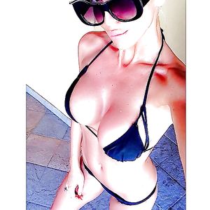 Jelena Karleusa Serbian Bimbo star - celebrity