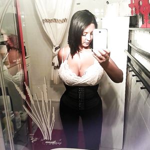 beurette milf salope - milf