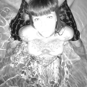 Neighbors pool - big boobs