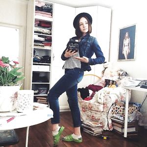 First albom - big boobs