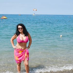 Busty Russian Woman 2354 - big boobs