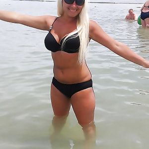 Busty Russian Woman 2352 - big boobs