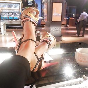 Robin Meade The Queen of Morning Wood - babe