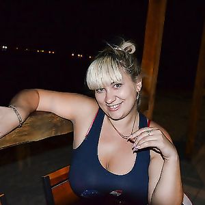 Busty Russian Woman 2346 - big boobs