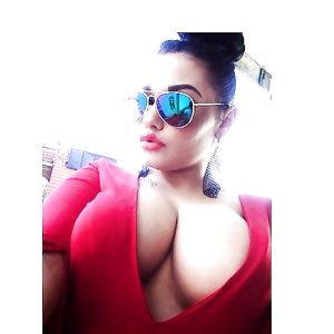 denisa hot - brunette