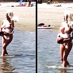 Courtney Stodden Topless at the Beach - big boobs