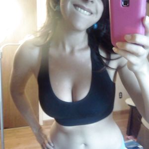 My workout outfit - brunette