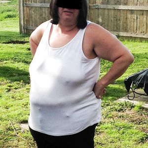 white shirt out side. - bbw