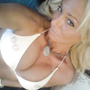 milf italienne facebook - amateur