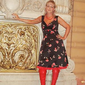 hot blonde milf Natalia - blonde