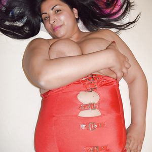 Anne Big tits - bisexual