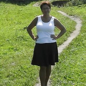 modest bitch Elena - big boobs