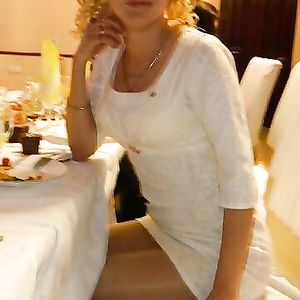 Tryna to get her nudes :-) - blonde