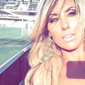 Myria Pedron - asses