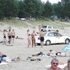 Amateur huge tits slim girl - hidden camera