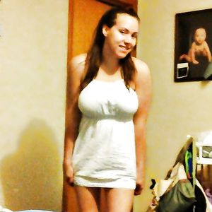 Clevage Cumsluts - big boobs