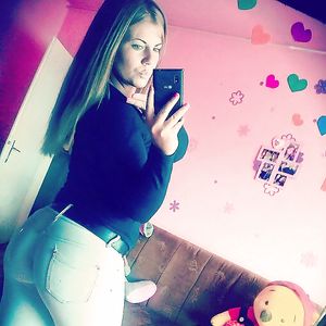 Big tits, big ass fuckmeat - amateur