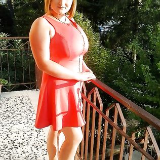 Busty Russian Woman 2246