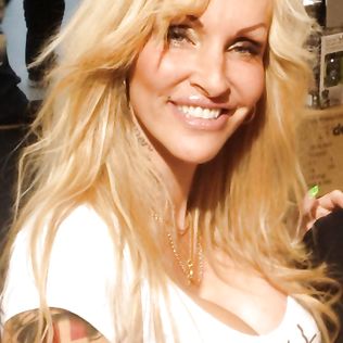 Linse Kessler-Mature Goddess 2 - big boobs