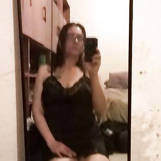 Her in the mirror - big boobs