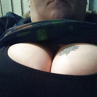 peek a boo - big boobs
