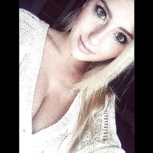 Sexy Blonde Amateur - amateur