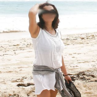 habillee - big boobs