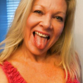 Sexy Hot Blonde Mature Loves Cum - blonde