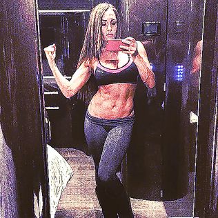 Woman crush- Nikki Bella - asses