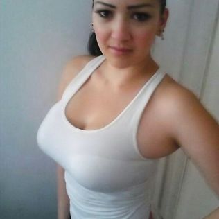 OMG Sexy natural big tits babe - latina
