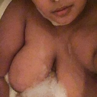 Masons big tits and more gallery - latina