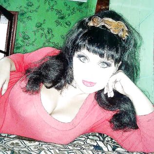 Busty Russian Woman 2333 - big boobs