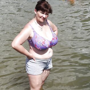 Busty Russian Woman 2318 - big boobs