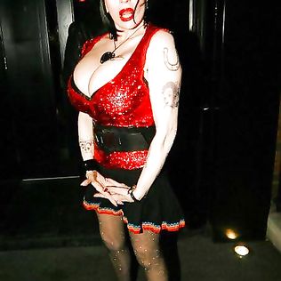 Faith Brown - big boobs