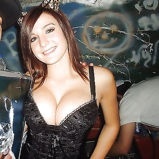 Babes and Boobs 3 - babe