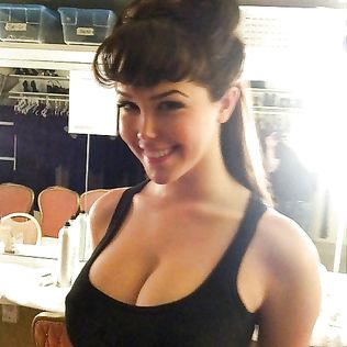 Webtastic Special: The fun, the giant and the other - Vol.48 - big boobs