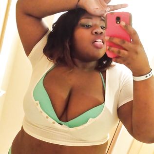 new randoms - big boobs