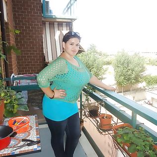 Busty Russian Woman 2350 - big boobs