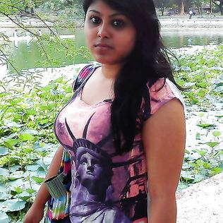 Bengali girl Sumedha - big boobs