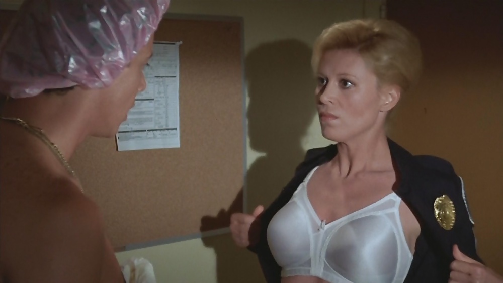 Showing Porn Images for Leslie easterbrook fakes porn | www.nopeporno.com